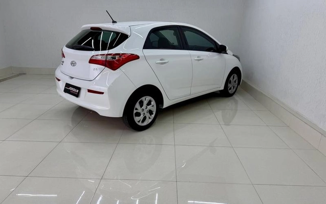 imagem-https://www.socarrao.com.br/sc-vehicle-images-prod/4415647/1792616433569-8593996_9_B_0a5fbb315a.jpeg