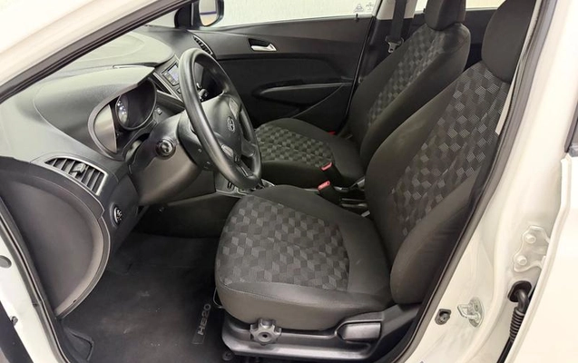 imagem-https://www.socarrao.com.br/sc-vehicle-images-prod/4415647/1792616433583-8593996_14_B_15b251ce90.jpeg