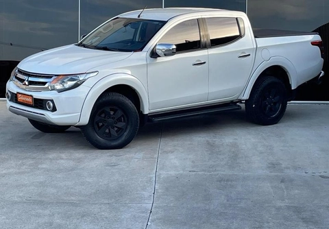 Mitsubishi Triton 2018 Branco — foto 1 de 3