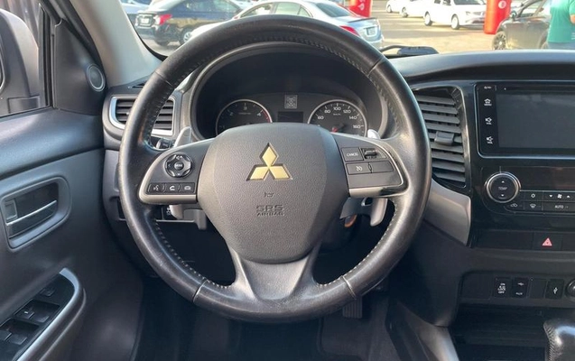 imagem-https://www.socarrao.com.br/sc-vehicle-images-prod/4415774/1792616096230-8579150_6_B_6b91853bde.jpeg