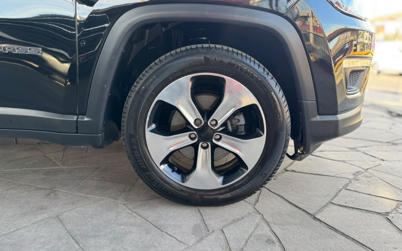 imagem-https://www.socarrao.com.br/sc-vehicle-images-prod/4415811/1792616236732-V2hhdHNBcHAgSW1hZ2UgMjAyNi0xMC0yMSBhdCAxNy41Mi40MCAoMikuanBlZw.jpeg