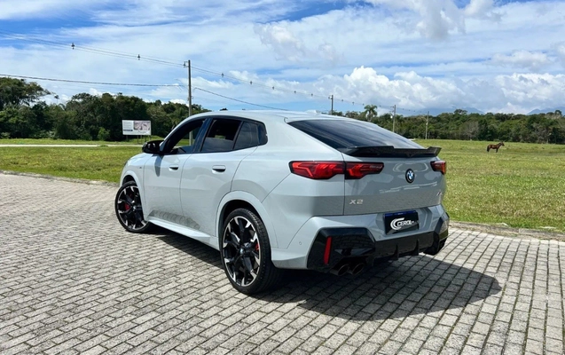 imagem-https://www.socarrao.com.br/sc-vehicle-images-prod/4415824/1792616374614-1_012750.jpg