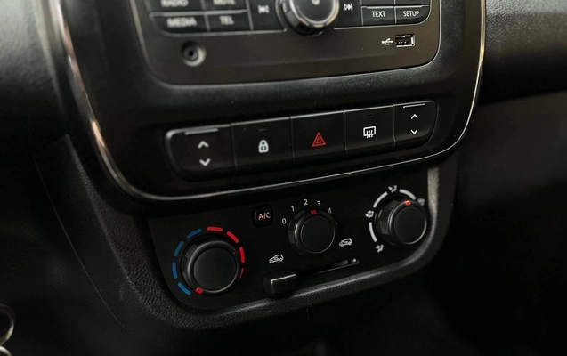 imagem-https://www.socarrao.com.br/sc-vehicle-images-prod/4415891/1792616775131-0dbbe07550054c7589aac2eea5a974cf_1792616660875.jpg