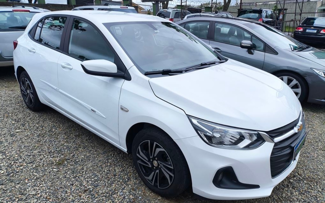 Chevrolet Onix 2025 Branco — foto 1 de 3