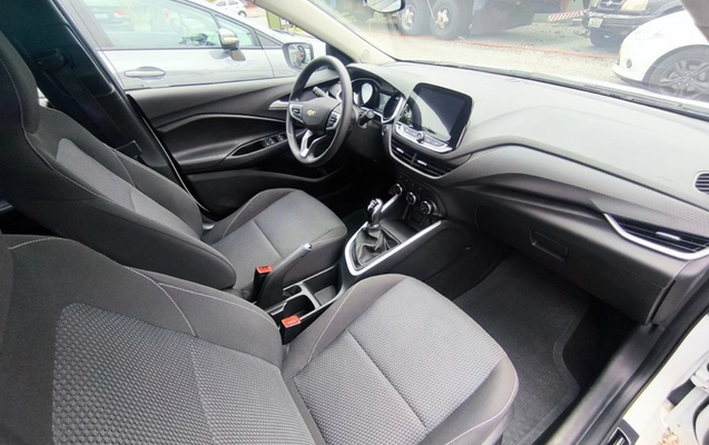 imagem-https://www.socarrao.com.br/sc-vehicle-images-prod/4415938/1792766951248-SU1HXzIwMjYxMDIyXzA5NDQyMyAoQ29weSkuanBn.jpg