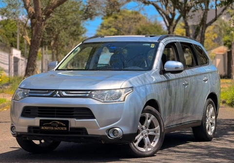 Mitsubishi OUTLANDER 2.0 16V 160cv Aut. 2014 Prata — foto 1 de 3