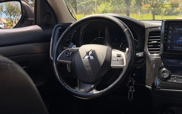 imagem-https://www.socarrao.com.br/sc-vehicle-images-prod/4415948/1792617241842-8553172_2_B_2414531055.jpeg