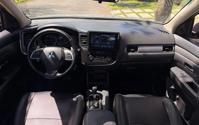 imagem-https://www.socarrao.com.br/sc-vehicle-images-prod/4415948/1792617241878-8553172_7_B_3cf42ec640.jpeg