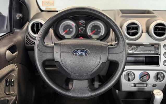imagem-https://www.socarrao.com.br/sc-vehicle-images-prod/4415967/1792617511431-8594126_12_B_8366d26d5f.jpeg
