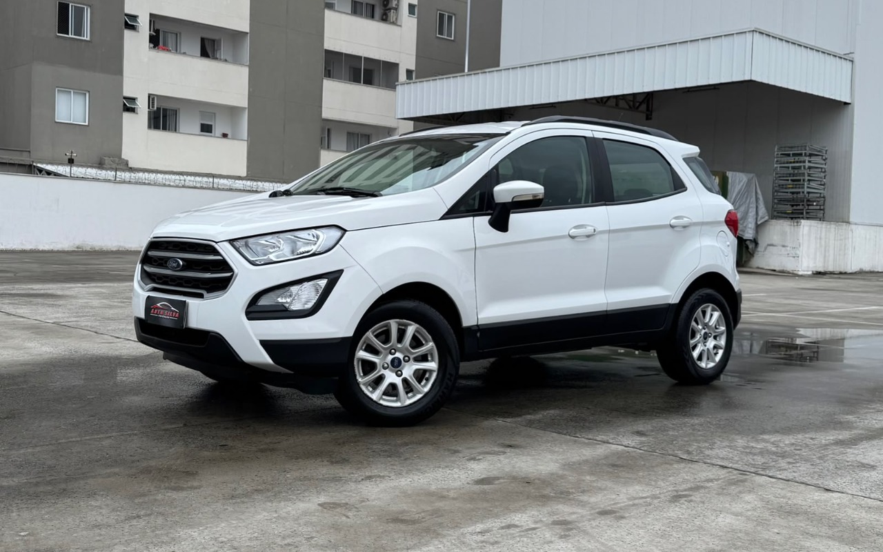 Ford EcoSport 2018 Branco — foto 1 de 3