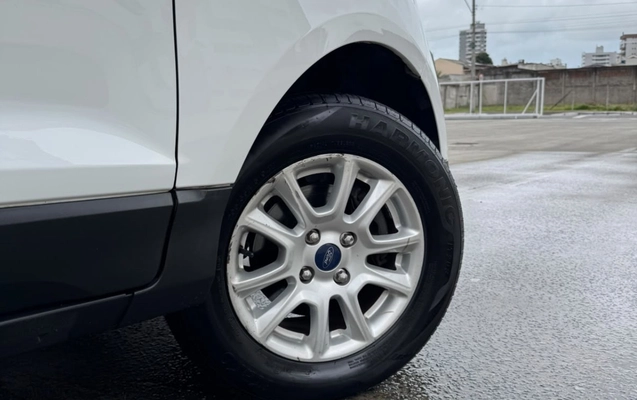 imagem-https://www.socarrao.com.br/sc-vehicle-images-prod/4415980/1792617568513-V2hhdHNBcHAgSW1hZ2UgMjAyNi0xMC0yMSBhdCAxOC4wNC4xMCAoMikuanBlZw.jpeg