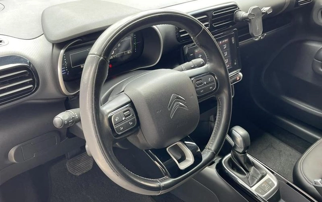 imagem-https://www.socarrao.com.br/sc-vehicle-images-prod/4416014/1792617733385-8581952_7_B_3b1fd5f703.jpeg