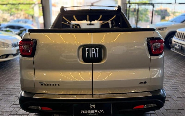 imagem-https://www.socarrao.com.br/sc-vehicle-images-prod/4416017/1792617813664-8534845_5_B_d7bba3e150.jpeg