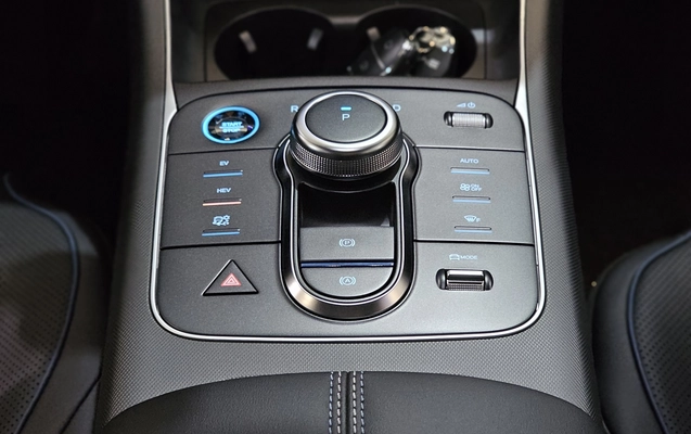 imagem-https://www.socarrao.com.br/sc-vehicle-images-prod/4416021/1792617844288-1_053002.jpg