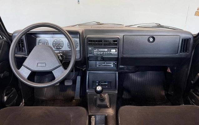 imagem-https://www.socarrao.com.br/sc-vehicle-images-prod/4416034/1792617934555-8594132_15_B_53b97e537b.jpeg