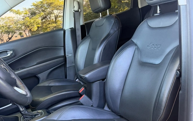 imagem-https://www.socarrao.com.br/sc-vehicle-images-prod/4416062/1792618178314-V2hhdHNBcHAgSW1hZ2UgMjAyNi0xMC0yMCBhdCAxOS40Ni41NiAoMSkuanBlZw.jpeg