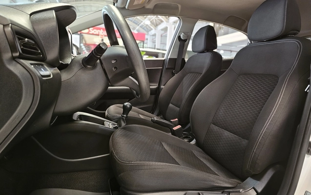 imagem-https://www.socarrao.com.br/sc-vehicle-images-prod/4416063/1792618189170-1_053438.jpg
