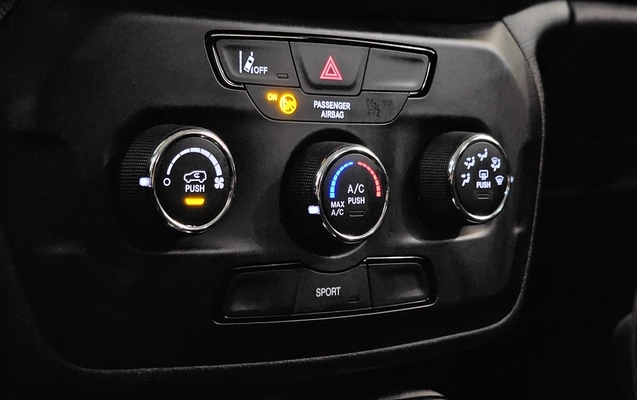 imagem-https://www.socarrao.com.br/sc-vehicle-images-prod/4416072/1792618282410-1_053811.jpg