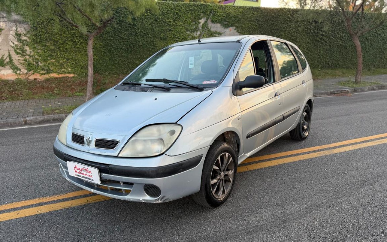 Renault Scénic 2006 Prata — foto 1 de 3