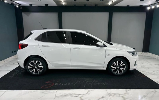 imagem-https://www.socarrao.com.br/sc-vehicle-images-prod/4416078/1792854006528-8594166_3_B_218d5edc69.jpeg