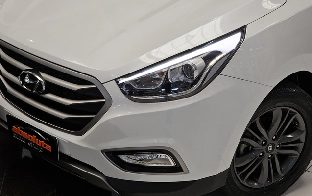imagem-https://www.socarrao.com.br/sc-vehicle-images-prod/4416229/1792618975805-1_053647.jpg