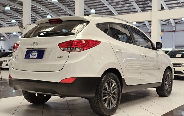 imagem-https://www.socarrao.com.br/sc-vehicle-images-prod/4416229/1792618975817-1_053656.jpg