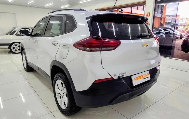imagem-https://www.socarrao.com.br/sc-vehicle-images-prod/4416304/1792619286070-8509163_8_B_f118bb0437.jpeg