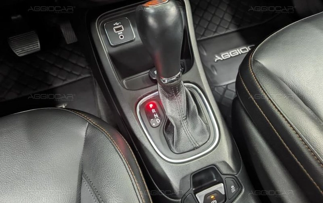 imagem-https://www.socarrao.com.br/sc-vehicle-images-prod/4416307/1792619289119-8565999_5_B_dc60287c2a.jpeg