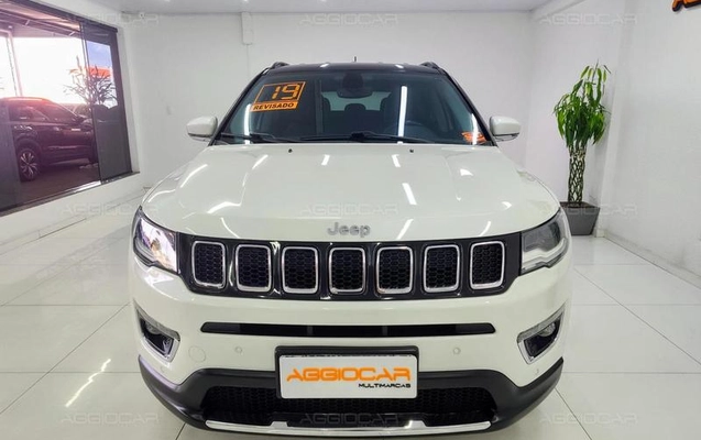 imagem-https://www.socarrao.com.br/sc-vehicle-images-prod/4416315/1792619294391-8583018_22_B_c1e5531eb2.jpeg