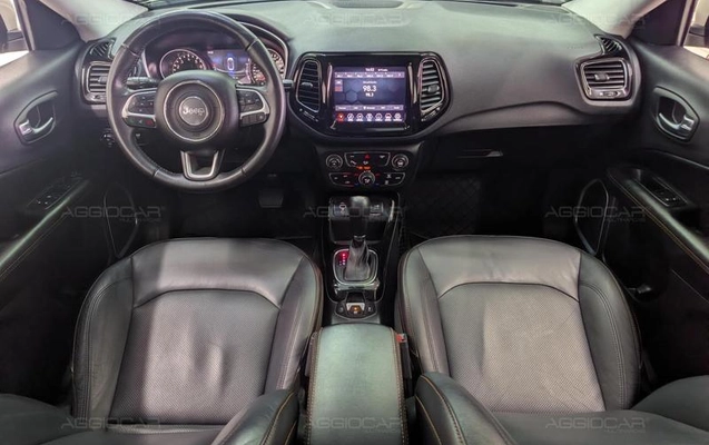 imagem-https://www.socarrao.com.br/sc-vehicle-images-prod/4416315/1792619294393-8583018_4_B_8245567a9a.jpeg