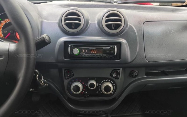 imagem-https://www.socarrao.com.br/sc-vehicle-images-prod/4416317/1792701991144-8560615_14_B_f7c8e28579.jpeg