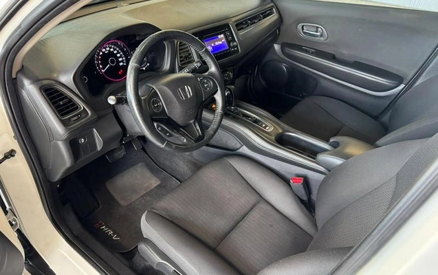 imagem-https://www.socarrao.com.br/sc-vehicle-images-prod/4416382/1792619342371-8504092_7_B_9aa5c772ae.jpeg