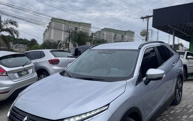 imagem-https://www.socarrao.com.br/sc-vehicle-images-prod/4416667/1792621261077-SU1HLTIwMjYxMDE1LVdBMDA4MS5qcGc.jpg
