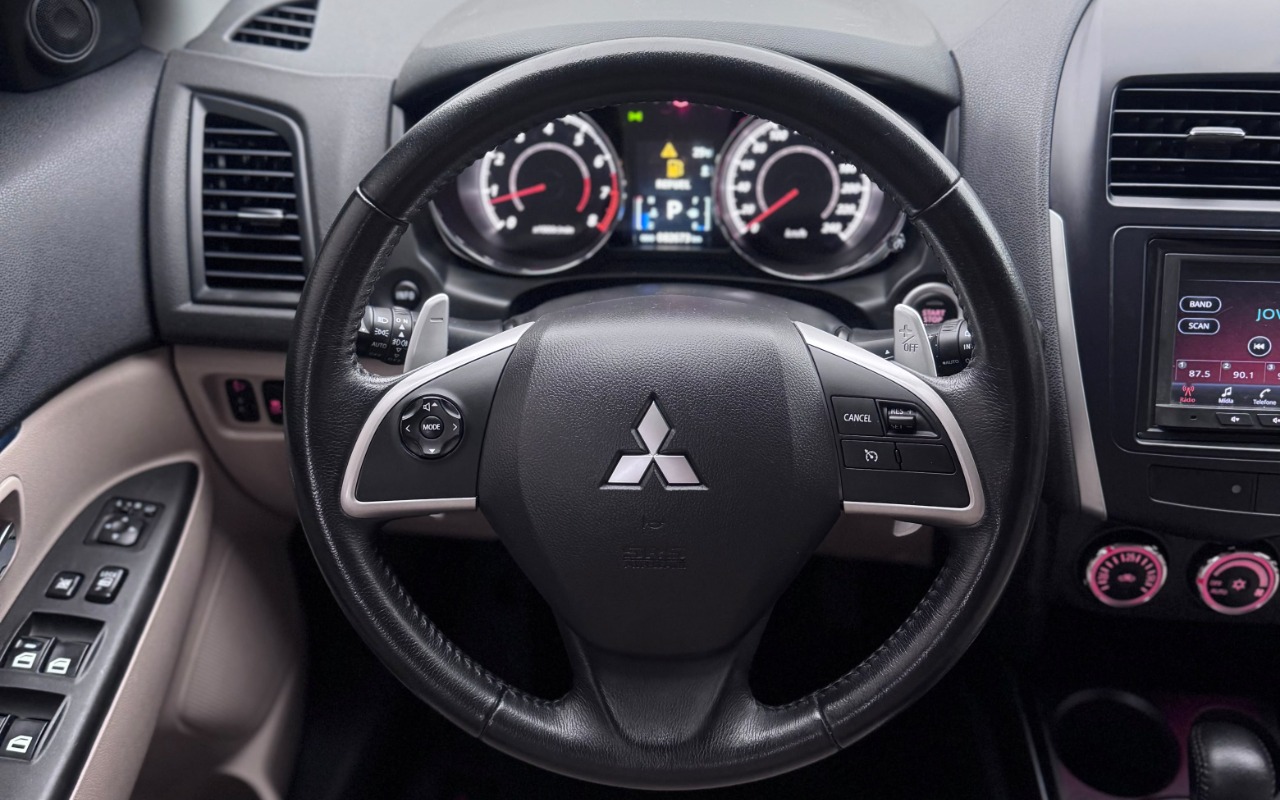 imagem-https://www.socarrao.com.br/sc-vehicle-images-prod/4416783/1792622565585-SU1HLTIwMjYxMDE1LVdBMDE0MC5qcGc.jpg