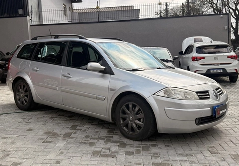Renault Megane 2012 Prata — foto 1 de 3