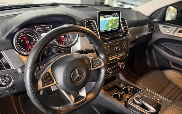 imagem-https://www.socarrao.com.br/sc-vehicle-images-prod/4416961/1792624581635-f349f0d1-71ad-49d9-a9b4-70e4213266ab.jpg