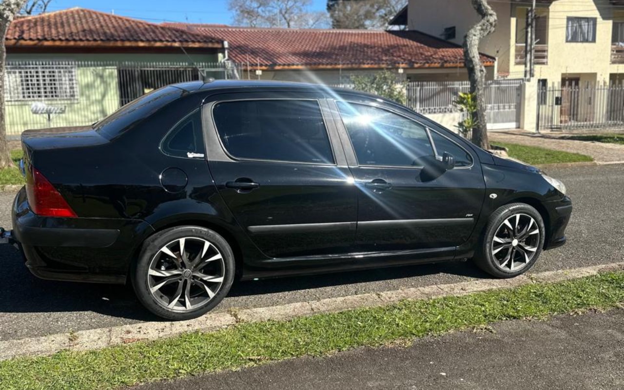 imagem-https://www.socarrao.com.br/sc-vehicle-images-prod/4417030/1792625665872-SU1HLTIwMjYwOTAyLVdBMDAzOS5qcGc.jpg