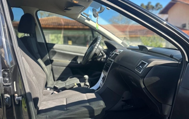 imagem-https://www.socarrao.com.br/sc-vehicle-images-prod/4417030/1792625666452-SU1HLTIwMjYwOTAyLVdBMDA0NC5qcGc.jpg