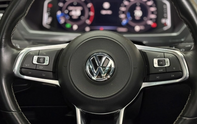imagem-https://www.socarrao.com.br/sc-vehicle-images-prod/4417433/1792629302680-003_1689cac7f8c0fb0f42ef2619c8c6db82.jpg