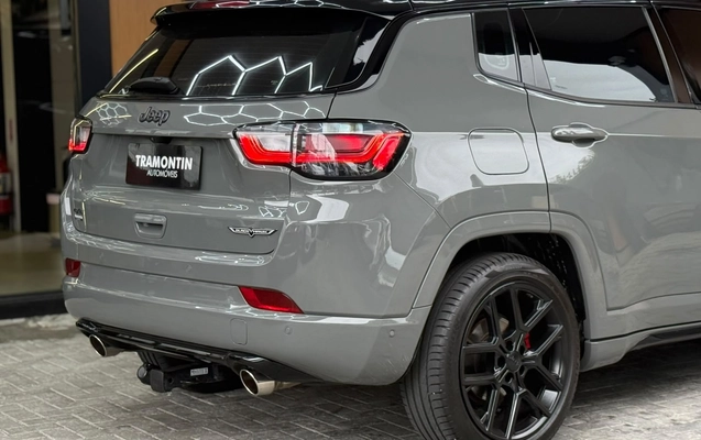 imagem-https://www.socarrao.com.br/sc-vehicle-images-prod/4417501/1792629845577-003_502451be3eb33ddf5159d0c8f90b90ba.jpg