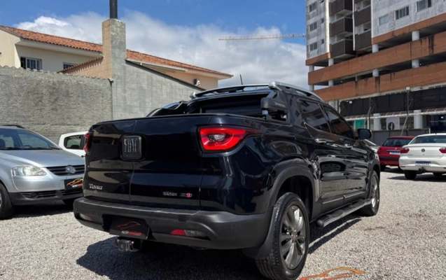 imagem-https://www.socarrao.com.br/sc-vehicle-images-prod/4417594/1792630936809-NC5qcGVn.jpeg