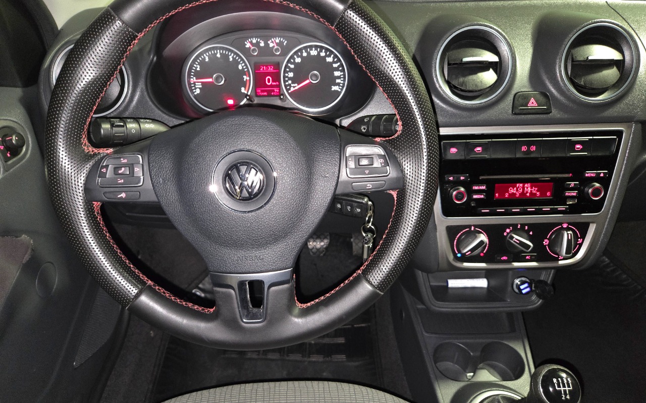 imagem-https://www.socarrao.com.br/sc-vehicle-images-prod/4417908/1792659726616-MjAyNjEwMTlfMjEzMTI4LmpwZw.jpg