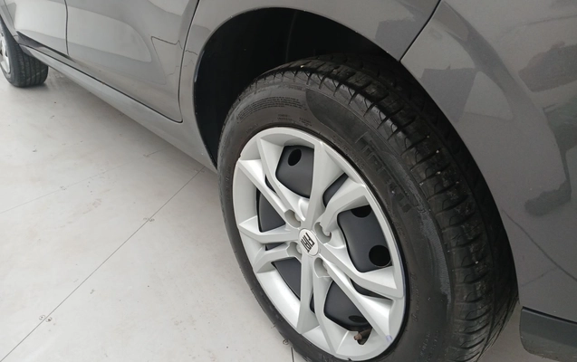 imagem-https://www.socarrao.com.br/sc-vehicle-images-prod/4418433/1792640048895-1_020041.jpg
