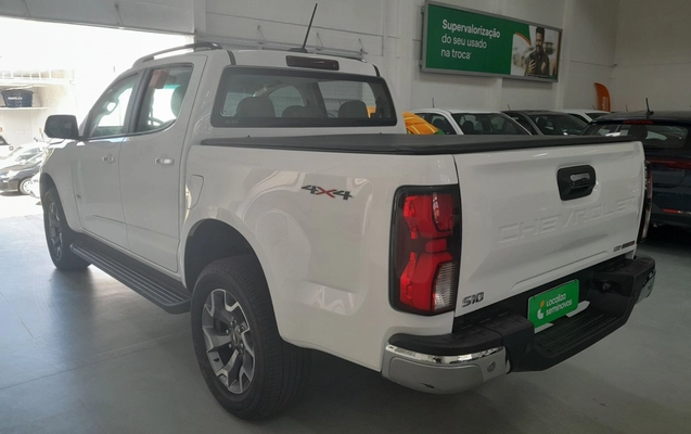 imagem-https://www.socarrao.com.br/sc-vehicle-images-prod/4419633/1792644122784-2_013707.jpg