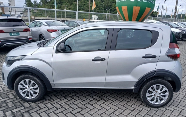 imagem-https://www.socarrao.com.br/sc-vehicle-images-prod/4419779/1792644322077-1_063020.jpg