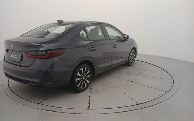 imagem-https://www.socarrao.com.br/sc-vehicle-images-prod/4420386/1792646751764-1_021632.jpg