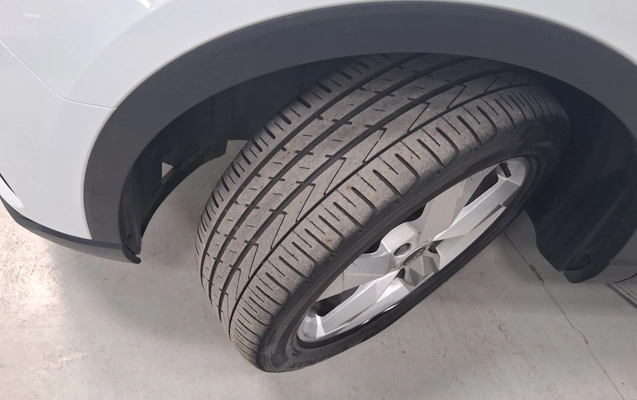 imagem-https://www.socarrao.com.br/sc-vehicle-images-prod/4420873/1792648026346-1_095923.jpg