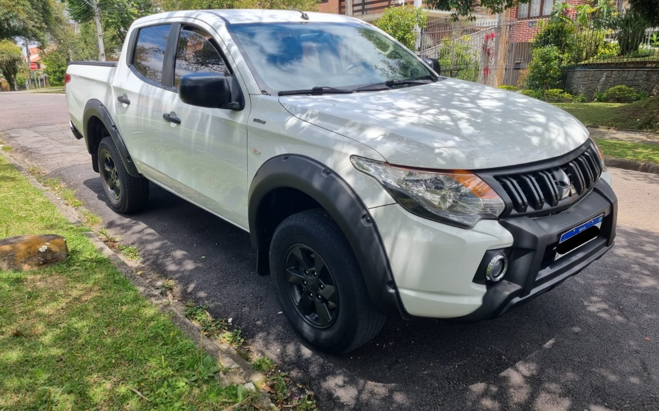 Mitsubishi L200 2020 Branco — foto 1 de 3