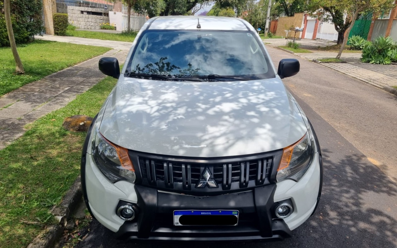 imagem-https://www.socarrao.com.br/sc-vehicle-images-prod/4421077/1792696795612-V2hhdHNBcHAgSW1hZ2UgMjAyNi0xMC0yMSBhdCAxMS41OC40MCAoMSkuanBlZw.jpeg