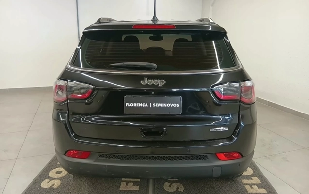 imagem-https://www.socarrao.com.br/sc-vehicle-images-prod/4421176/1792667954441-EqVGRxL11zzoDxOaSvHU8uNJ273FipAq.jpg